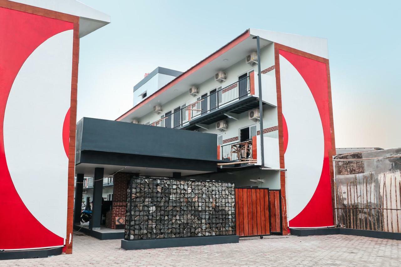 Oyo 488 Tekno Residence South Tangerang Exterior photo